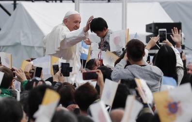 El papa celebra misa en Nagasaki y recuerda a víctimas de guerras actuales