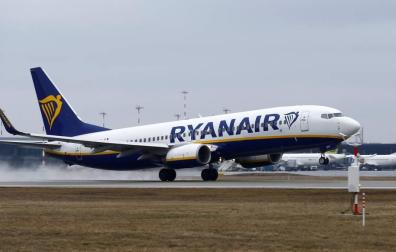 Foto genérica de un avión de Ryanair