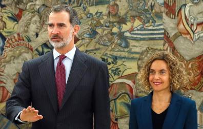 Meritxell Batet entrega al Rey la lista de partidos para su ronda de consultas