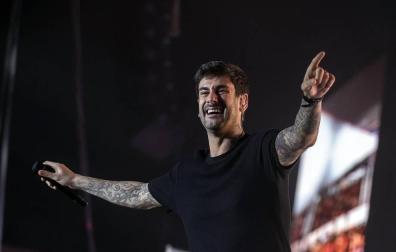Melendi actuó en la noche de este viernes 17 de octubre de 2019 en el pabellón Navarra Arena de Pamplona ante un heterogéneo público que disfrutó con las canciones del asturiano.
