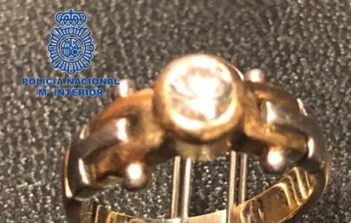 Detenida en Pamplona por robar 15.000 euros en joyas en la casa donde trabajaba