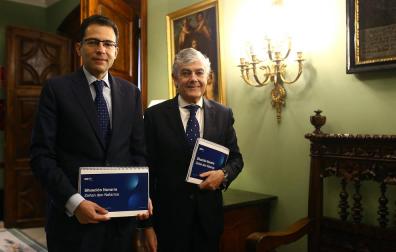Miguel Cardoso, economista jefe para España de BBVA Research, y Carlos Gorría, director Territorial Norte de BBVA.