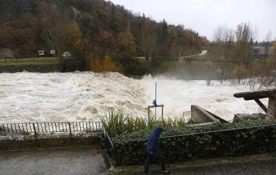 Imágenes de las inundaciones en Pamplona y Villava por el temporal de lluvia