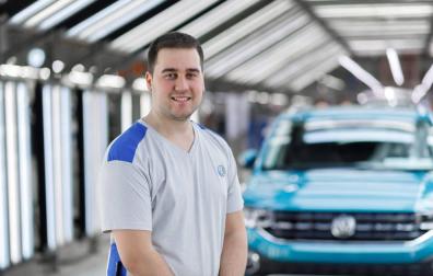 Un joven trabajador de Volkswagen Navarra, entre los mejores aprendices del Grupo