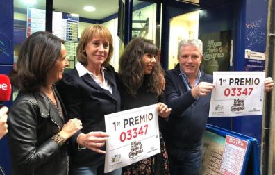 Fotos de Pamplona, Tudela y Fitero, donde ha dejado premios el sorteo de la Lotería de Navidad 2018 en Navarra.