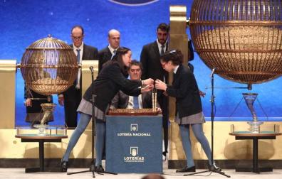 El 23.059, tercer quinto premio, vendido íntegramente en Palamós (Girona)