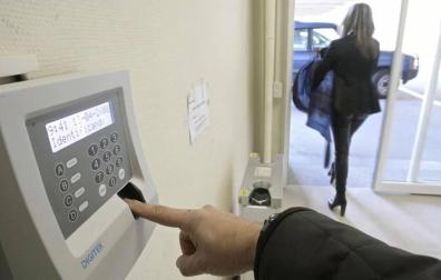 La Inspección revisará el control horario en 600 empresas hasta finales de año