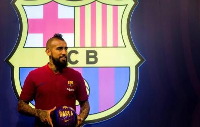 Arturo Vidal: "Espero ayudar al Barça a ganar todo"