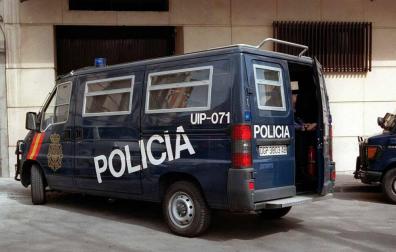 Un furgón de la Policía Nacional.
