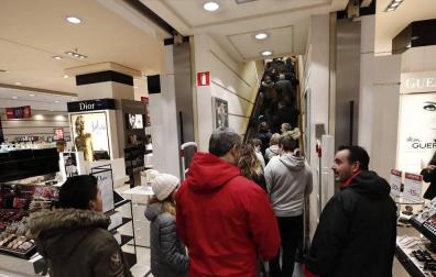 Arrancan las rebajas en Navarra, que generarán unos 2.200 nuevos contratos