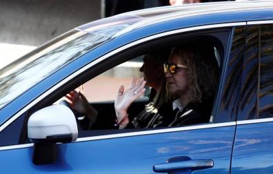La familia despide en la intimidad a la infanta Pilar de Borbón
