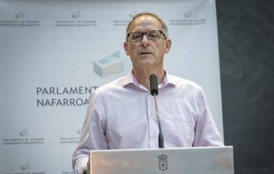 Adolfo Araiz, tras el pleno de investidura de María Chivite como presidenta.
