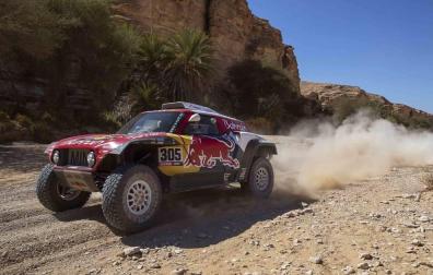 Carlos Sainz, durante la novena etapa del Dakar.