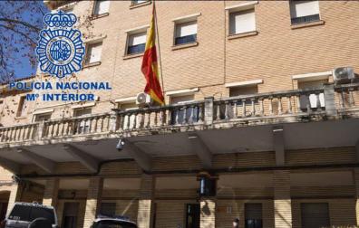 Auxilian a un niño de dos años en Tudela que salió de casa sin que su abuela lo viera