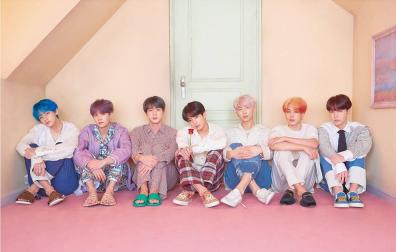 La banda surcoreana de K-Pop BTS anuncia su retirada temporal de los escenarios