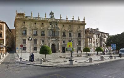 Revocada una sentencia que obligaba a pagar una pensión a una hija de 31 años