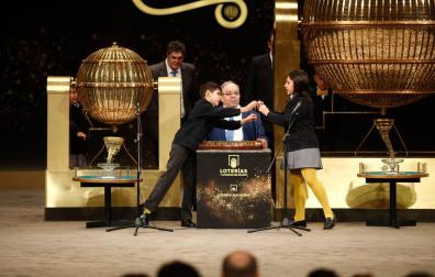 Un quinto premio, el 47.862, el más madrugador de la Lotería de Navidad