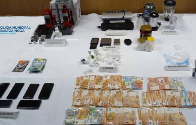 Cuatro detenidos en Pamplona, con 300 gramos de cocaína y 32.000 euros
