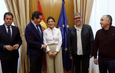 Gobierno y agentes sociales acuerdan subir el salario mínimo a 950 euros
