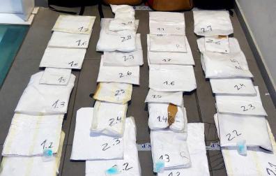 Los 1.850 kilos de cocaína incautados cerca de Canarias valdrían 65 millones