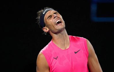 Nadal se lamenta en el partido frente a Thiem.
