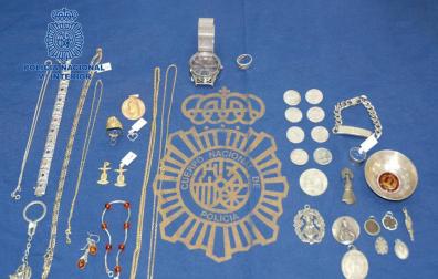 Dos detenidas en Pamplona acusadas del robo de joyas por un valor de 10.000 euros