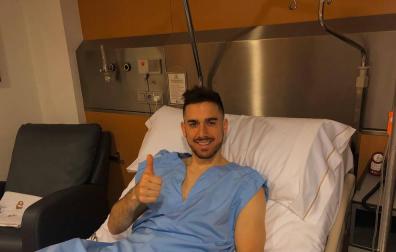 Kike Barja, después de ser operado de apendicitis.