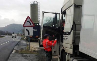 Denunciados por exceso de velocidad en un control en Ezkabarte el 3,5% de vehículos