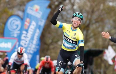 El alemán Schachmann prolonga su racha dulce en la Vuelta al País Vasco
