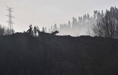 Recomiendan no ventilar ni hacer deporte por el fuego en el vertedero de Zaldivar
