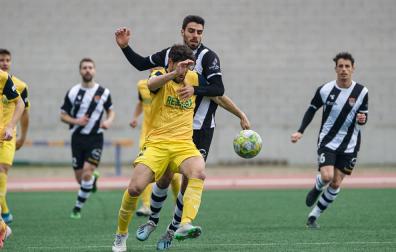 El centrocampista del Izarra Rúper se lesionó ayer en el partido ante el Haro.