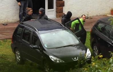 Prisión preventiva en Francia para los jefes de ETA Sorzabal y Pla