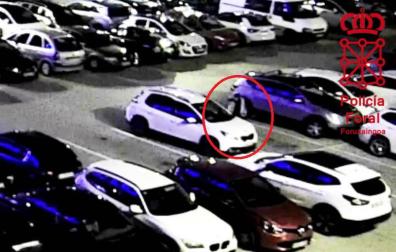 Detenido un joven de Burlada por rayar un coche tras una discusión en un parking