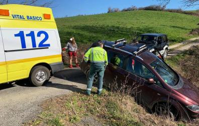 Accidente sin heridos en la N-121-A en Lantz