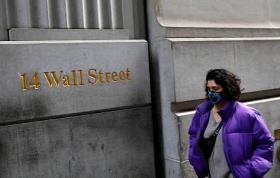 Wall Street se hunde y cierra durante 15 minutos