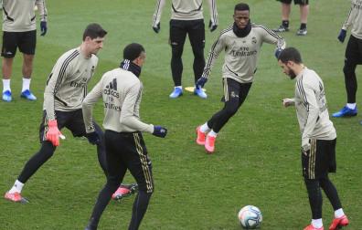 El Real Madrid viaja a Pamplona con Bale, pero sin James y Hazard