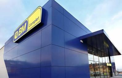 Los supermercados BM adapta el horario de sus tiendas