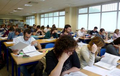 La UNED abre la biblioteca en Navidades