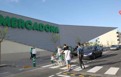 Cinco millones del tercer premio, "muy repartidos" entre vecinos de Tudela.