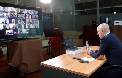 Luis Rubiales, presidente de la Real Federación Española de Fútbol, se ha reunido telemáticamente con los dirigentes federativos territoriales.