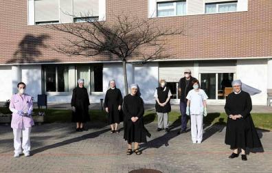 Las Hermanitas de los Pobres necesitan leche, yogures y mascarillas