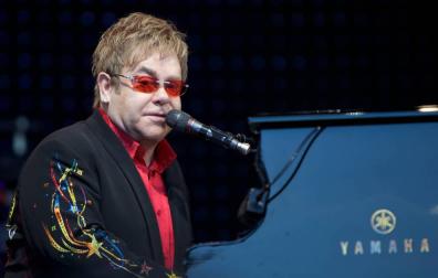 ​Elton John y J.K. Rowling, los británicos que más donaron en 2015