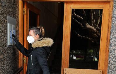 Chivite pide a Sánchez que las comunidades puedan determinar qué es esencial