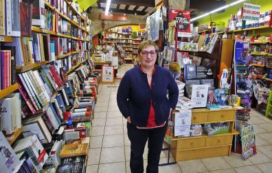 Marcela Abárzuza, la “librera del encierro” en Santo Domingo, premio bombo de La Jarana 2018