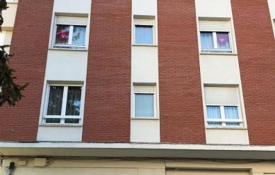 El pañuelo de San Fermín este sábado en todas las ventanas de Navarra. Esa es la idea con la que la capilla de San Fermín hace un llamamiento con motivo del cuarto peldaño de la escalera, este 4 de abril,