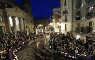 Las cofradías salieron a la calle el viernes 25 de marzo para celebrar la tradicional procesión de Semana Santa del Viernes Santo, organizada por la Hermandad de la Pasión del Señor.