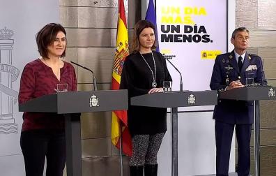 María José Sierra, la secretaria general de Transportes, María José Rallo del Olmo, y el jefe del Estado Mayor de la Defensa, el general Miguel Villarroya.