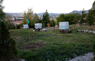 El PSN critica la "dejadez y abandono" del huerto urbano de Mendillorri