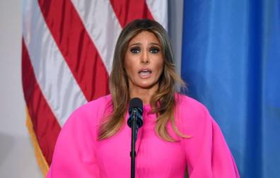 Melania Trump, criticada por el vestido que llevó a la ONU