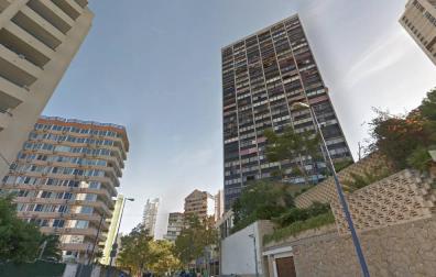 Prisión para tres de los cinco detenidos por la presunta agresión grupal en Benidorm